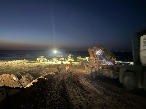 Jetty connecting Gaza with offshore docking for humanitarian aid.