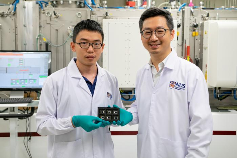 triple-junction tandem solar cells